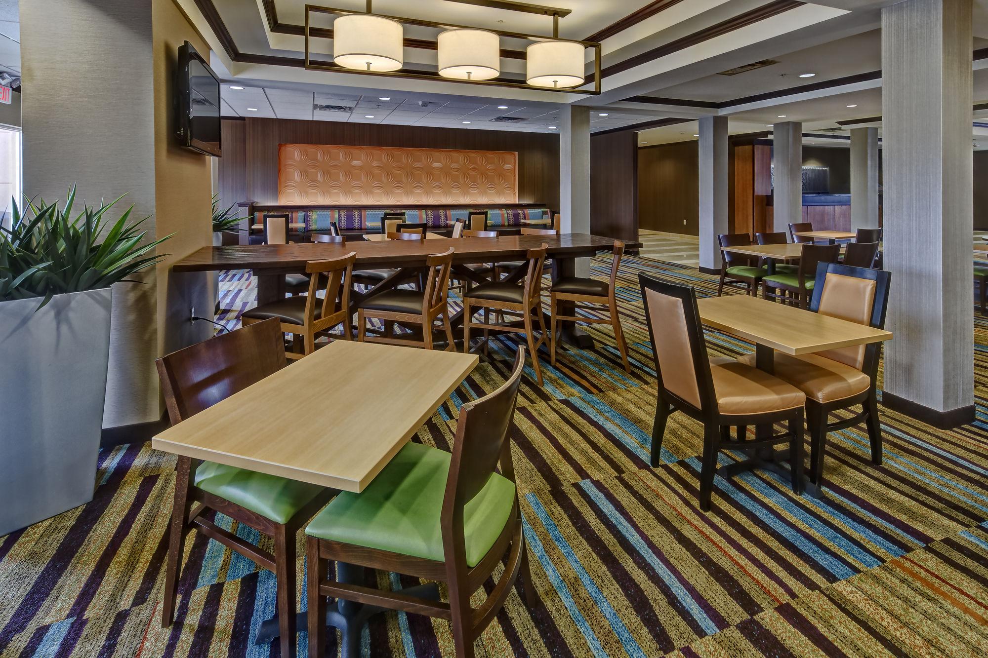 Fairfield Inn And Suites By Marriott Weatherford Bagian luar foto