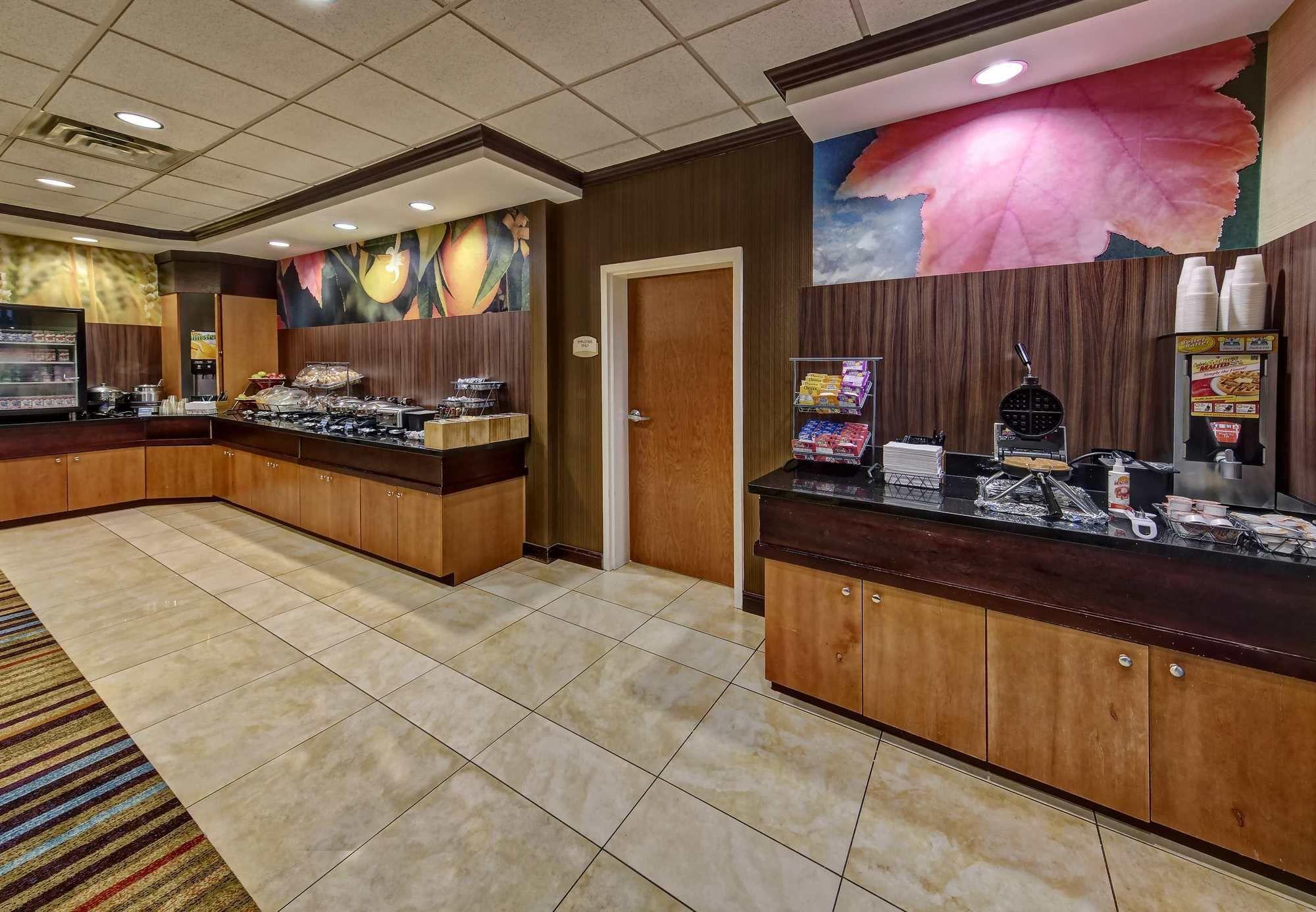 Fairfield Inn And Suites By Marriott Weatherford Bagian luar foto